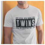 Real men make TWINS is quarantine - feliratú vicces póló ikres apáknak 
