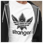 Stranger Things ihlette retro mintás póló streetwear stílusban