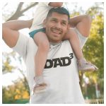 DAD 3 - apa a köbön, négyzeten stb. - feliratos apa póló, többgyerekes apukáknak 