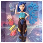 K-POP Demon Hunters éneklő baba – 30 cm, mozgatható végtagokkal, kiegészítőkkel