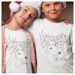 Karácsonyi csodaszarvas mintás gyerek póló, baba body – saját névvel - fotózáshoz is tökéletes