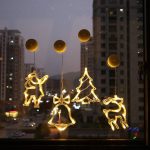 Elemes karácsonyi LED ablakdekoráció - rénszarvas