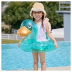 Átlátszó gyerek úszógumi kacsa mintával – nyári pancsoláshoz, strandoláshoz, biztonságos vízi játékhoz zöld