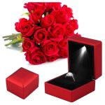  Elegáns LED-es ékszerdoboz – prémium minőség, piros / fekete bársony béléssel