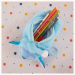 Labubu plüss tolltartó több színben – puha és aranyos iskolai kiegészítő