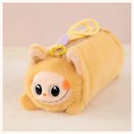 Labubu plüss tolltartó több színben – puha és aranyos iskolai kiegészítő