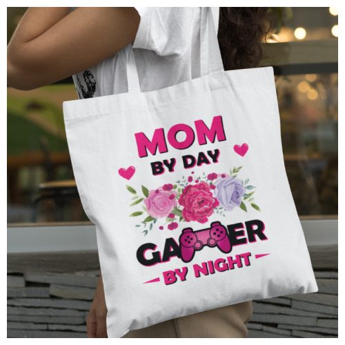 MOM by day GAMER by night - feliratos vászonszatyor 