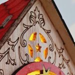 Karácsonyi dísz - fa házikó ledes ablak- ajtódísz