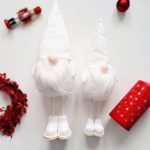 Fehér karácsonyi manó 30 cm-es álló 