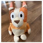 Chilli Mama - Bluey plüss figura 28cm