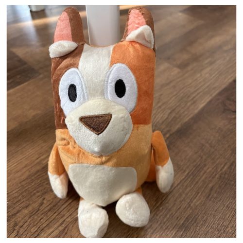 Chilli Mama - Bluey plüss figura 28cm