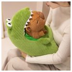 Capybara plüss - sapkában 25 cm