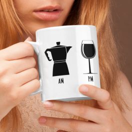   Délelőtt kávé, délután bor - AM - PM - vicces feliratos bögre 